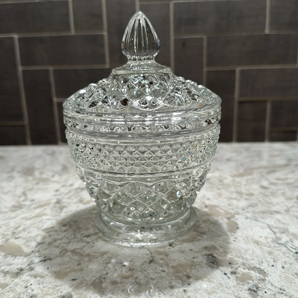 VINTAGE 1960’s~BEAUTIFUL COVERED SUGAR BOWL & CREAMER~ WEXFORD CLEAR PATTERN~G11